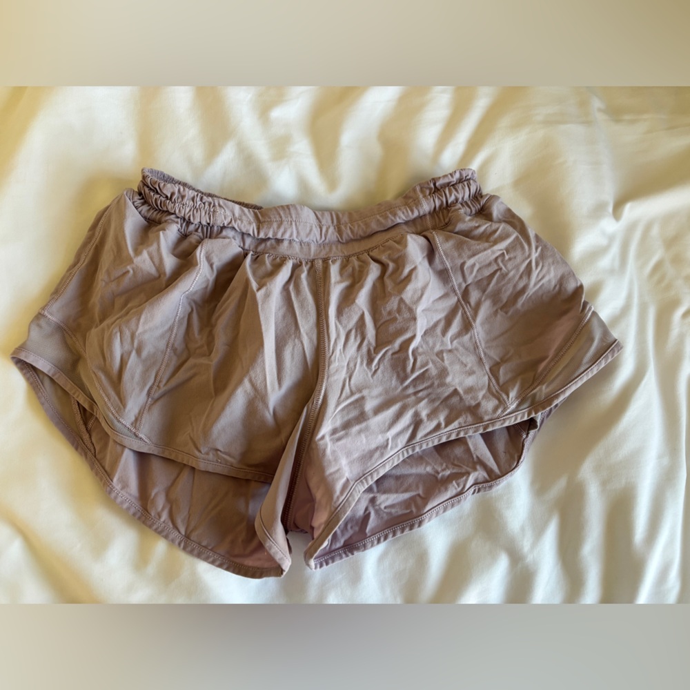 lululemon athletica Women's Shorts in Soft Mauve